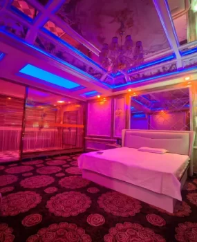 东城新开制服剧情会所嫩妹现场海选