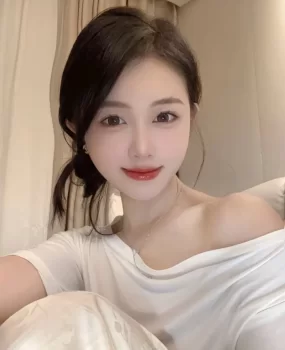 刚下海兼职小姐姐自带公寓也可以上门