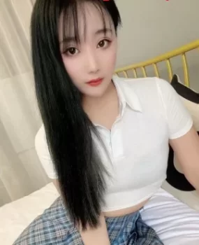 昆明身材性感的兼职小妹，轻轻挑逗一下就性欲满满，还很敏感，操的骚水直流